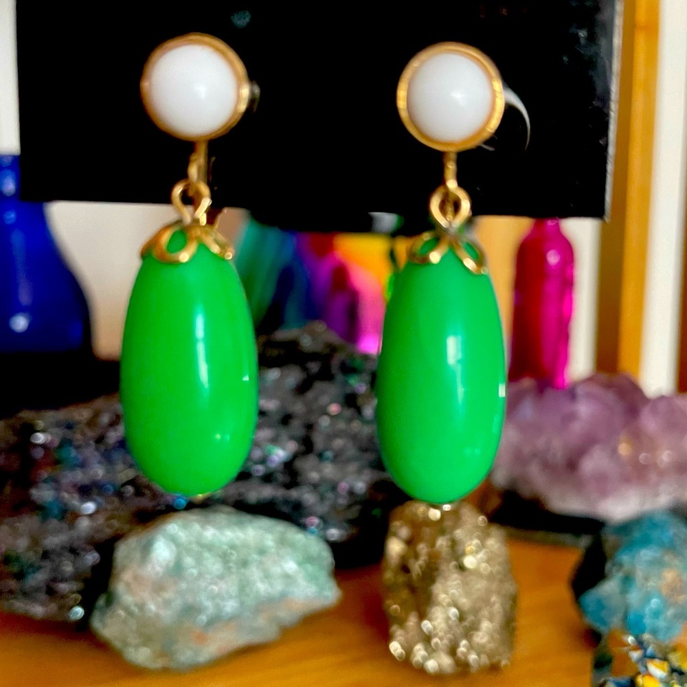 Vintage clip on earrings